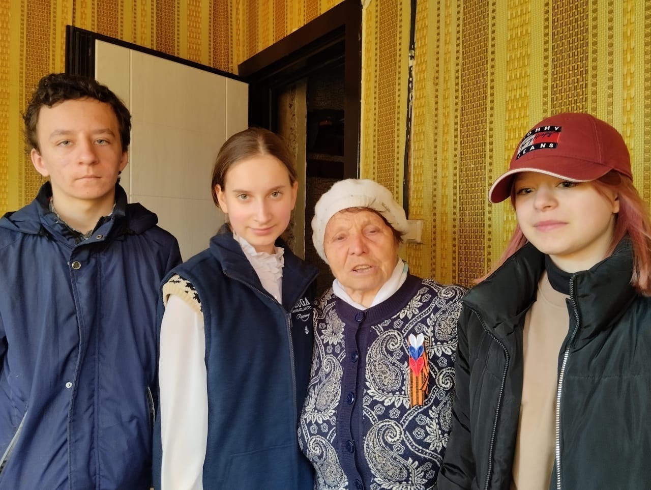 Красная гвоздика.