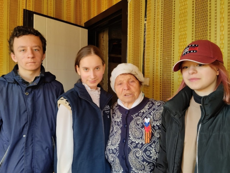 Красная гвоздика.